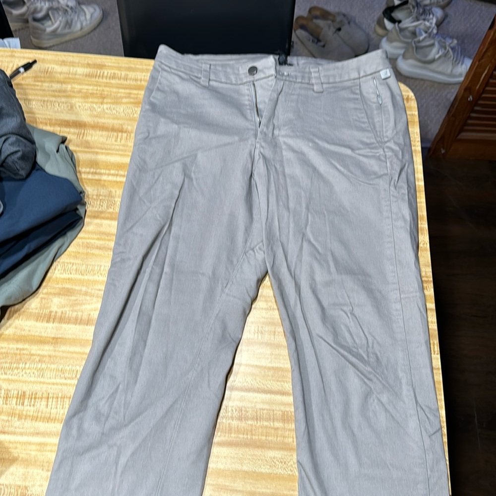 Lululemon Men’s Slim Fit Commission Pants (Utilititech)